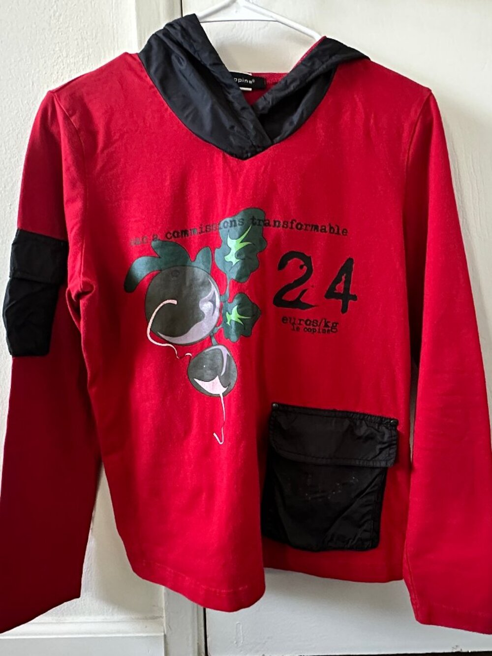 Le.copine Cop Copine Mesh & Cotton Hooded Graphic Long Sleeve Red Black Top